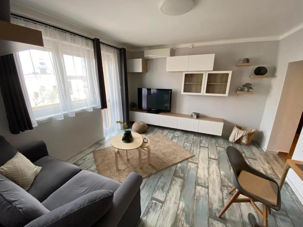 Chill Apartman Miskolc Buitenkant foto