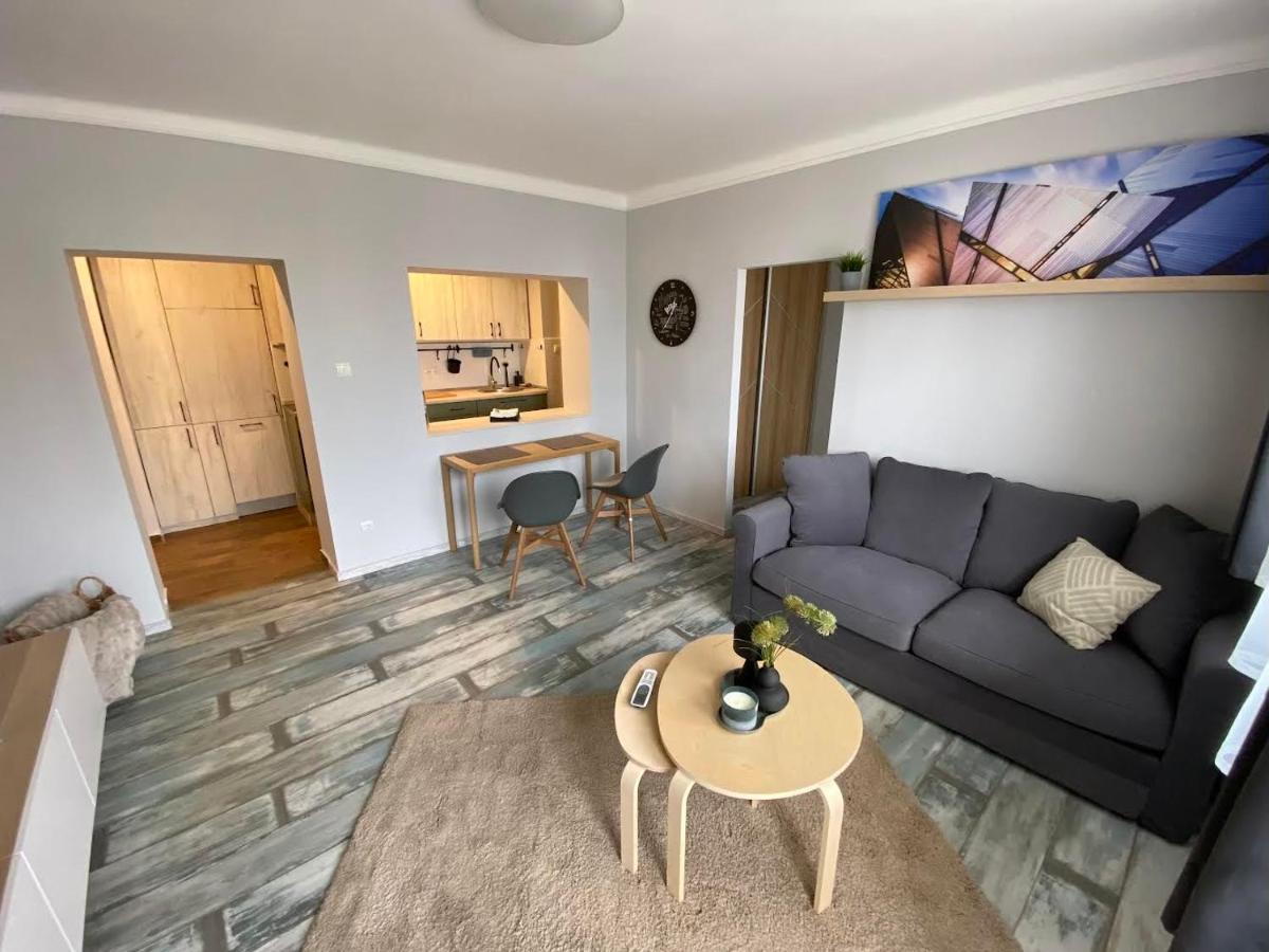 Chill Apartman Miskolc Buitenkant foto