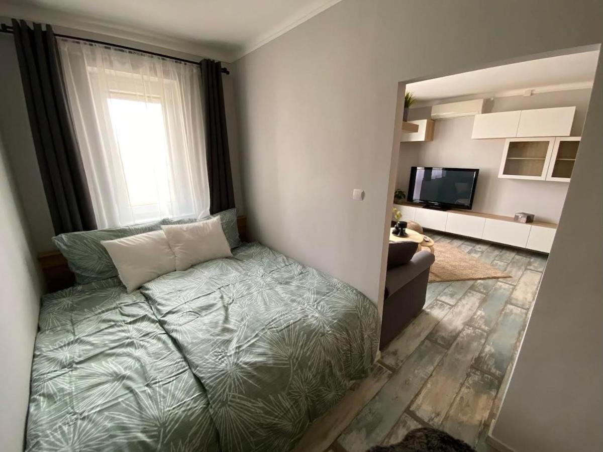Chill Apartman Miskolc Buitenkant foto