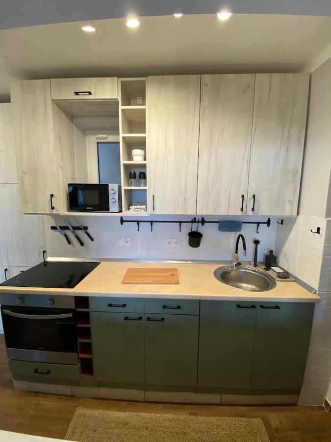 Chill Apartman Miskolc Buitenkant foto