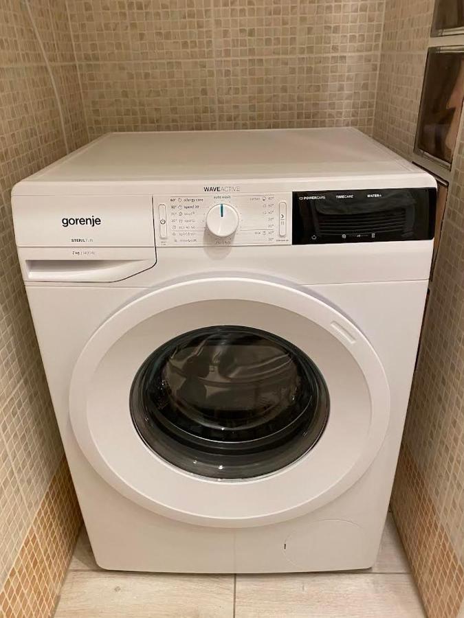 Chill Apartman Miskolc Buitenkant foto