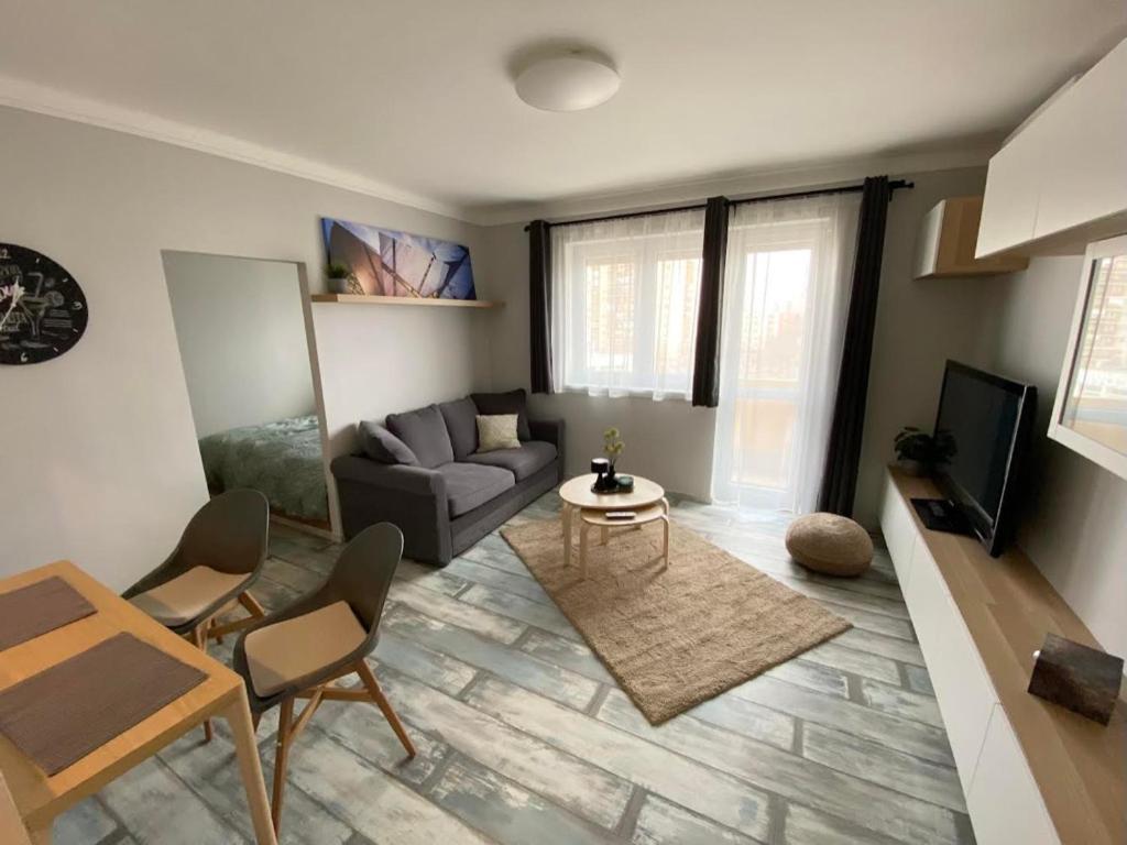Chill Apartman Miskolc Buitenkant foto