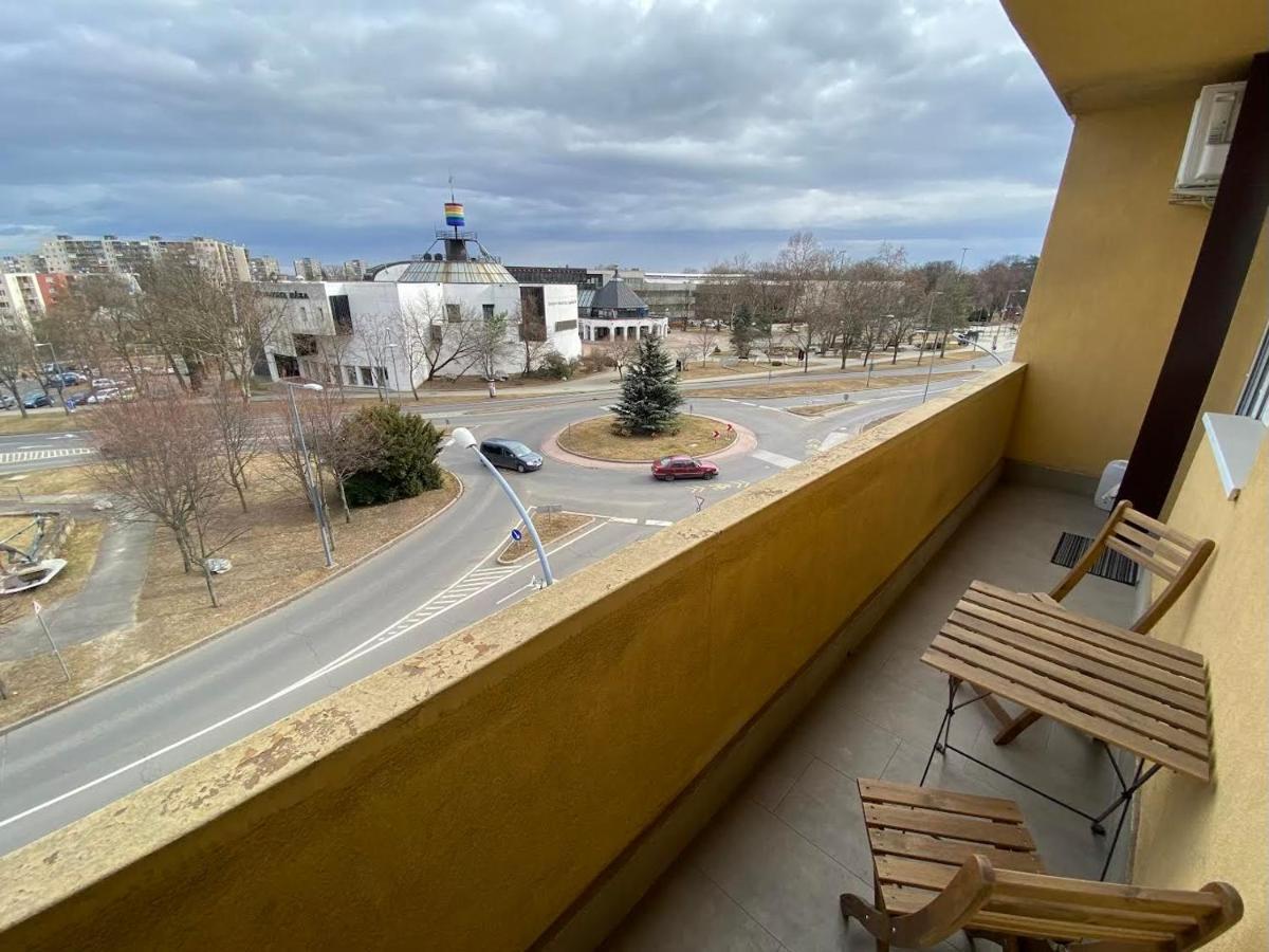Chill Apartman Miskolc Buitenkant foto